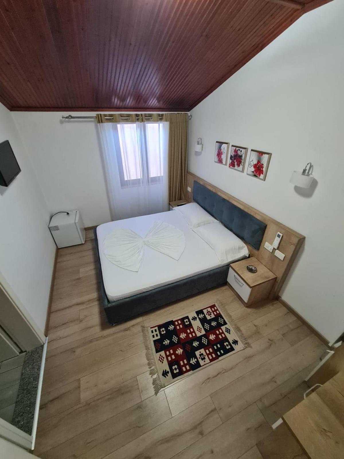 Hotel Darda Kamez Екстериор снимка